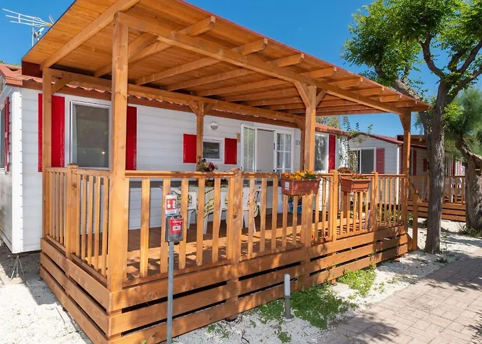 Фото Attractive Holiday Home In Fermo Directly On The Sea Torre di Palme